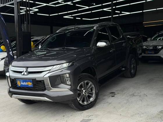 MITSUBISHI L200 TRITON 2.4 16V TURBO DIESEL SPORT HPE-S CD 4P 4X4 AUTOMÁTICO